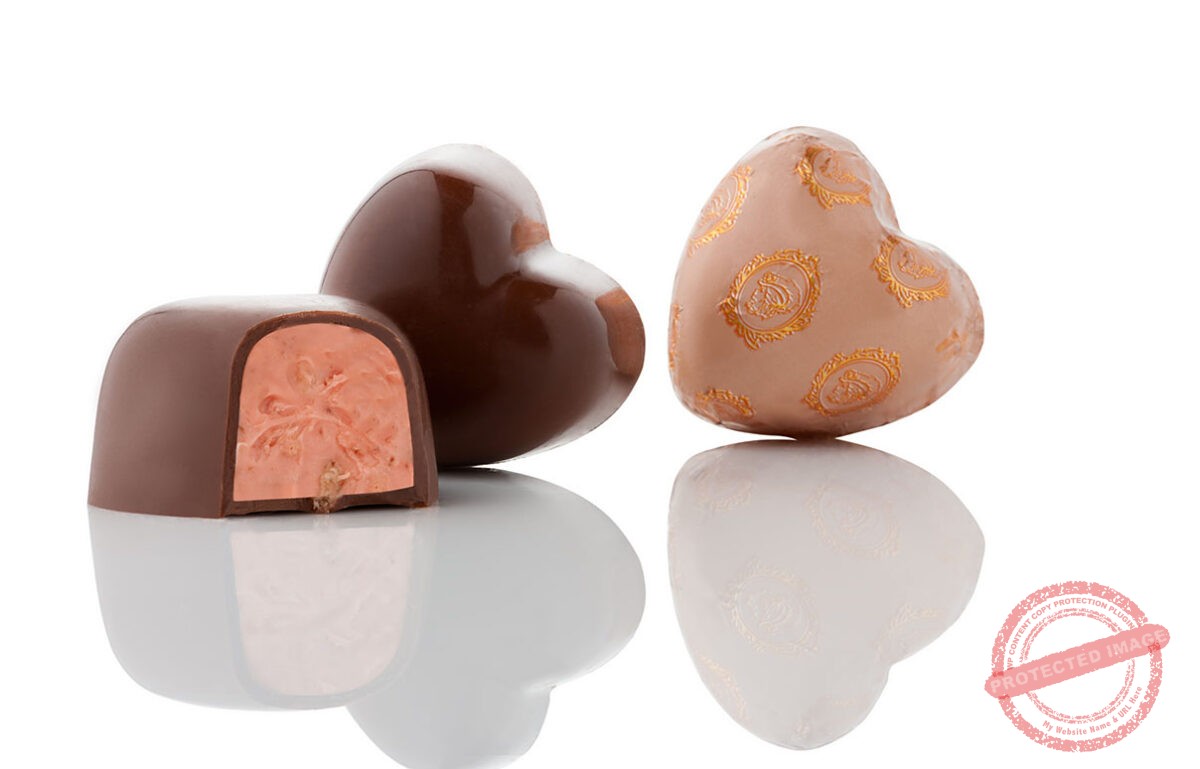 Цукерки “Strawberry Heart Crunch” з полуничним мусом і повітряним рисом тм “Laurence”