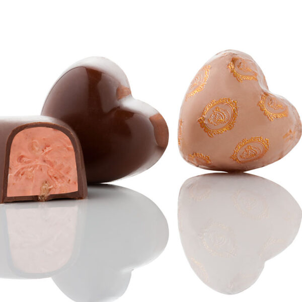 Конфеты "Strawberry Heart Crunch" с клубничным муссом и воздушным рисом тм "Laurence"